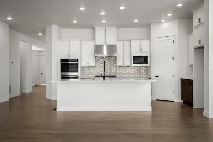 The Glisen - Kitchen