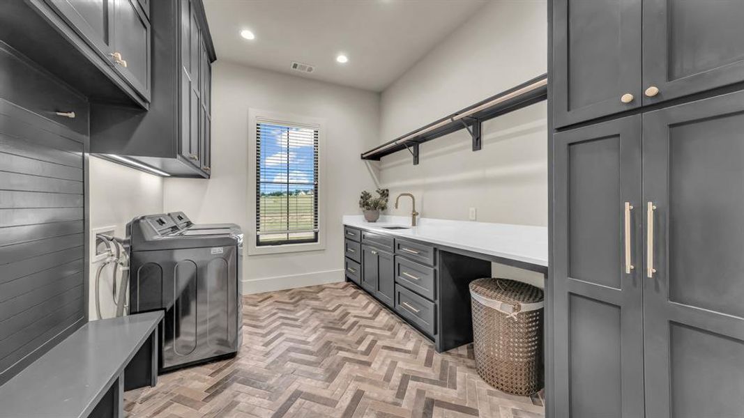 Furnished interior view inside a new home in , Weatherford (Image 13).