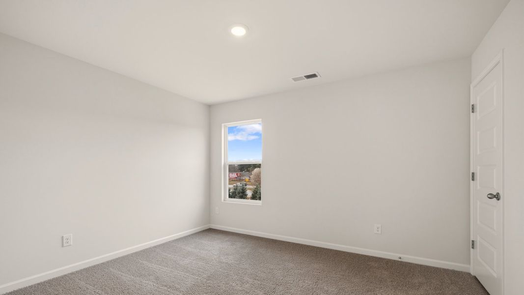 Representative unfurnished interior of a home built from the Saratoga by D.R. Horton in Shoal Creek, Hampton (Image 19).