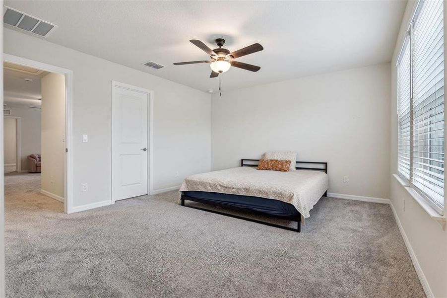 Furnished interior view inside a new home in , Apopka (Image 11).