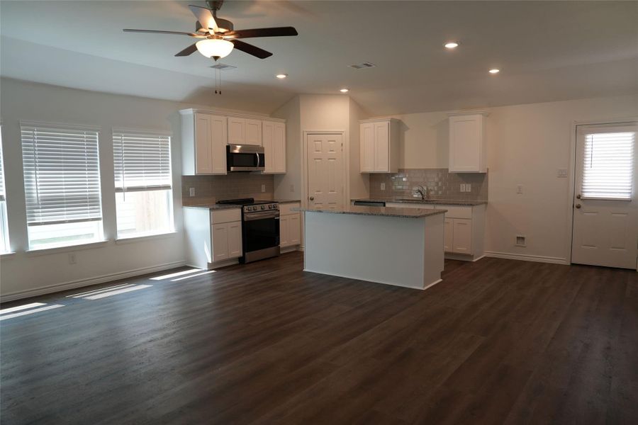 Spacious, unfurnished interior of a new home in , Dayton (Image 8). Spacious, unfurnished interior of a new home in , Dayton (Image 8).