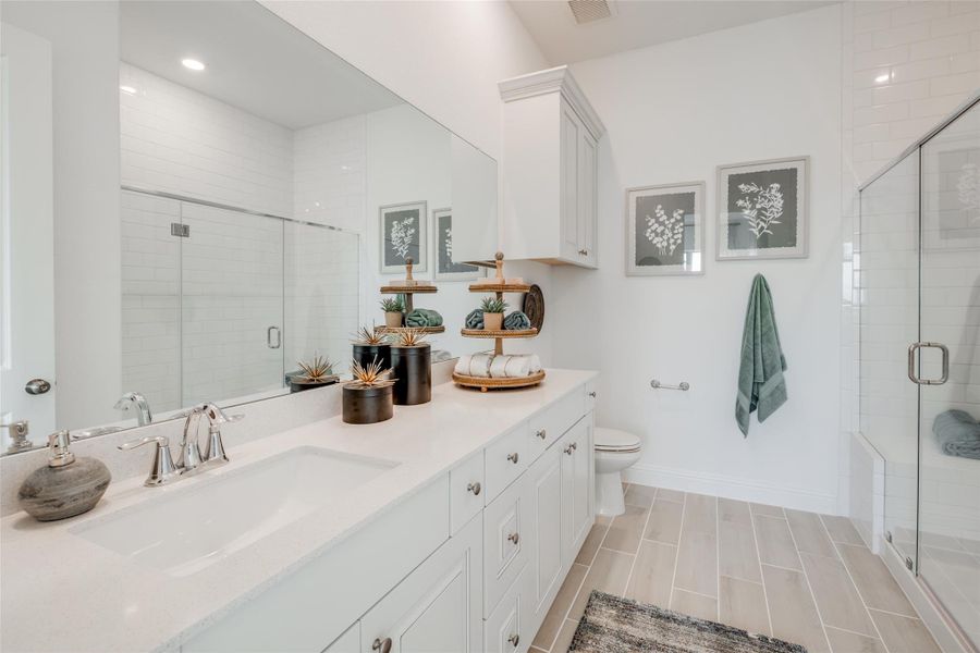 Furnished interior view inside a new home in Cross Creek West: Pinnacle Collection, Fulshear (Image 26).