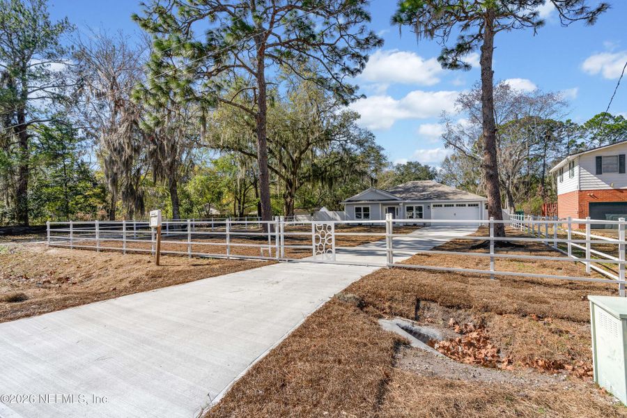 Image 38 of a home in .