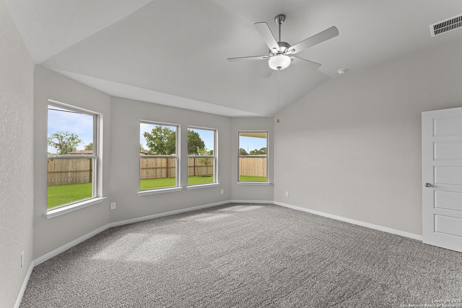 Spacious, unfurnished interior of a new home in Meadows at Clear Springs, New Braunfels (Image 20). Spacious, unfurnished interior of a new home in Meadows at Clear Springs, New Braunfels (Image 20).