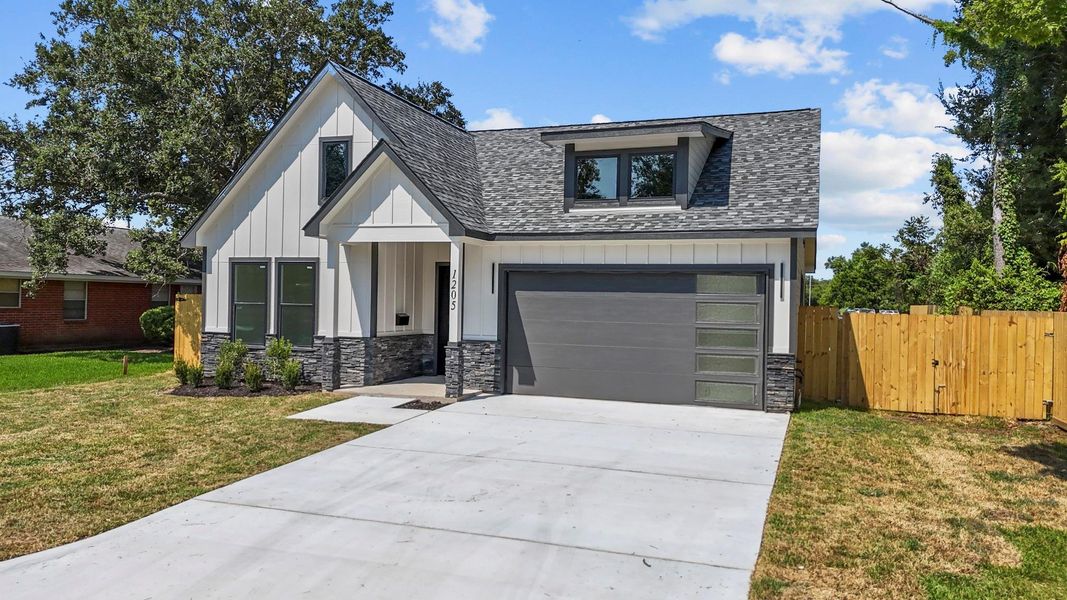 Front exterior of a new home in , Liberty, TX, highlighting curb appeal (Image 14). Front exterior of a new home in , Liberty, TX, highlighting curb appeal (Image 14).