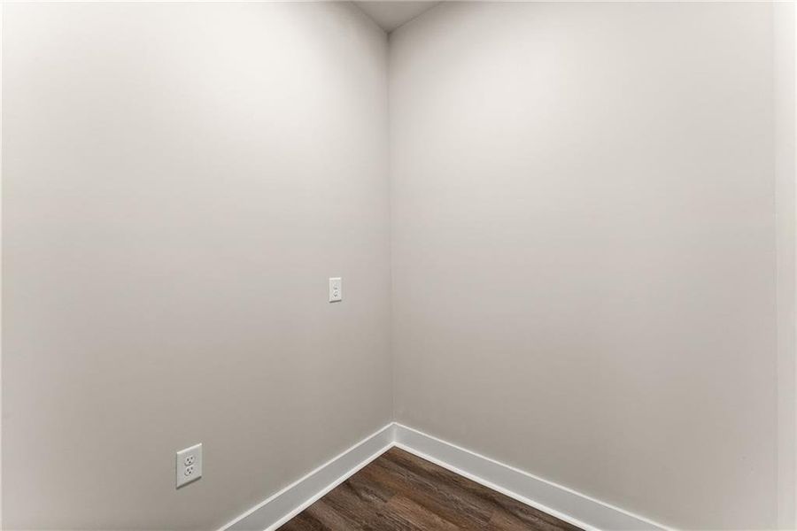 Spacious, unfurnished interior of a new home in , Jefferson (Image 30).