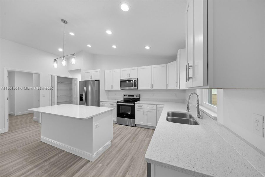 Furnished interior view inside a new home in , Ocala (Image 5).