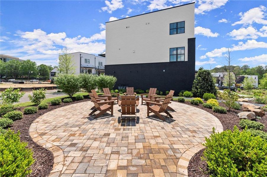 Exterior details and patio area of a home in , Alpharetta (Image 35).