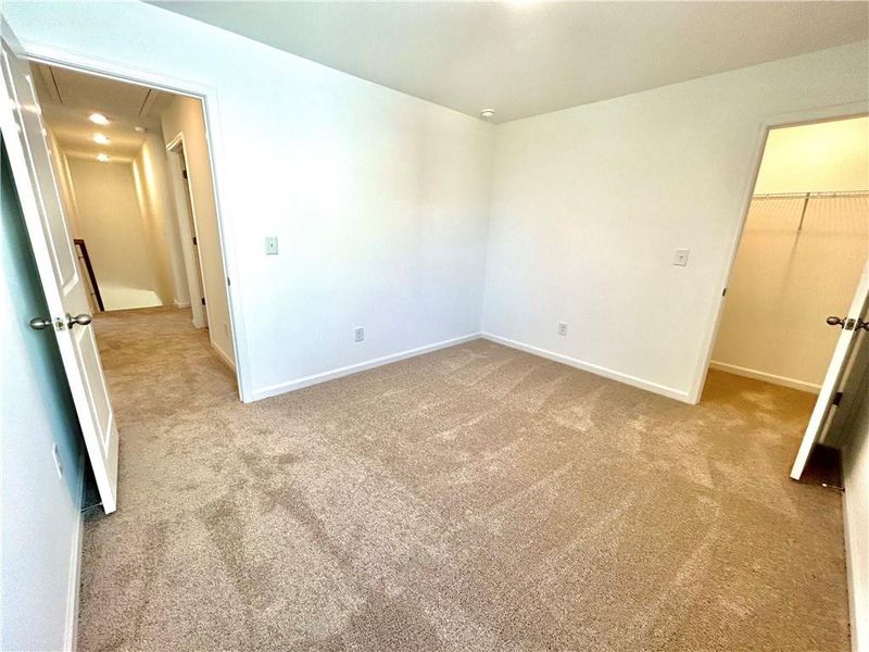 Spacious, unfurnished interior of a new home in , Locust Grove (Image 19).