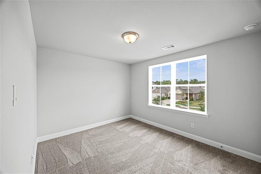 Spacious, unfurnished interior of a new home in Stonebrooke, Conroe (Image 14).