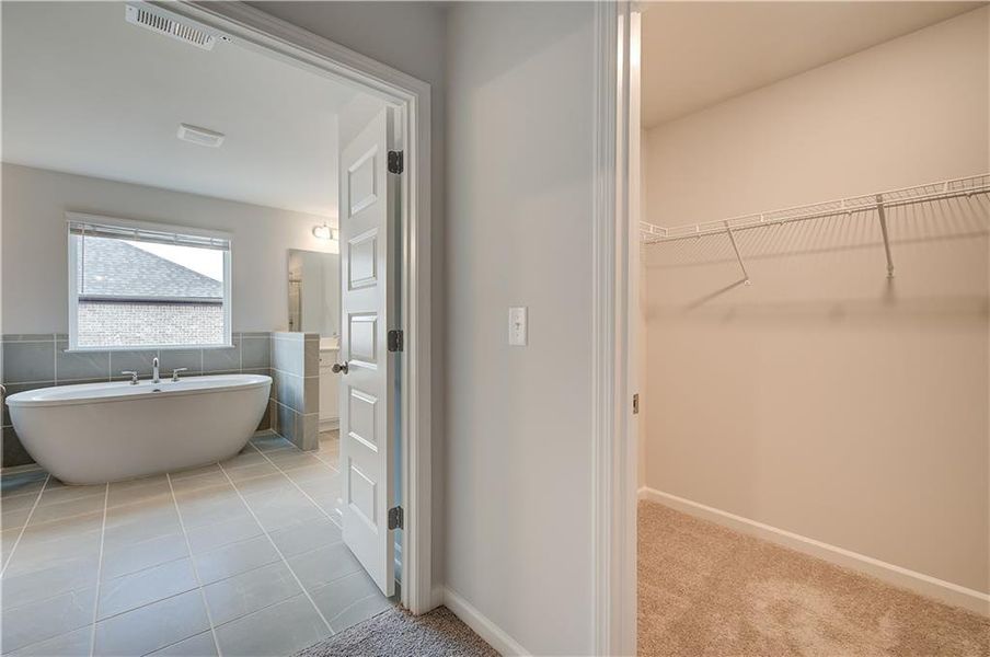 Spacious, unfurnished interior of a new home in Trinity Park, McDonough (Image 30).