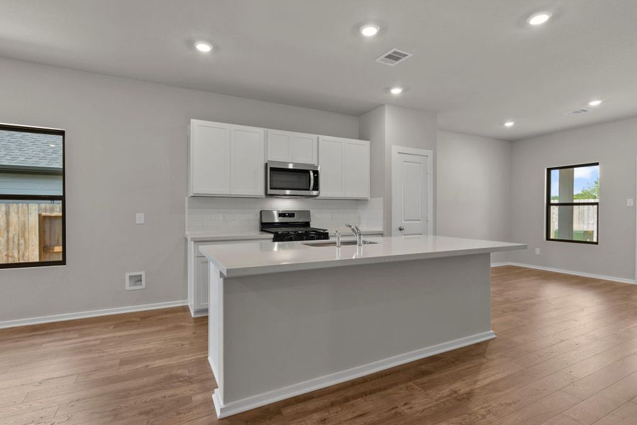 Furnished interior view inside a new home in Laurel Landing, Alvin (Image 9).