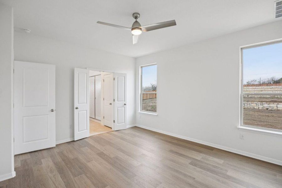 Photos are of a completed model of the same floor plan and are for illustrative purposes only. Actual home is under construction and design selections, materials, and features may differ. Confirm final specifications with the New Home Consultant.