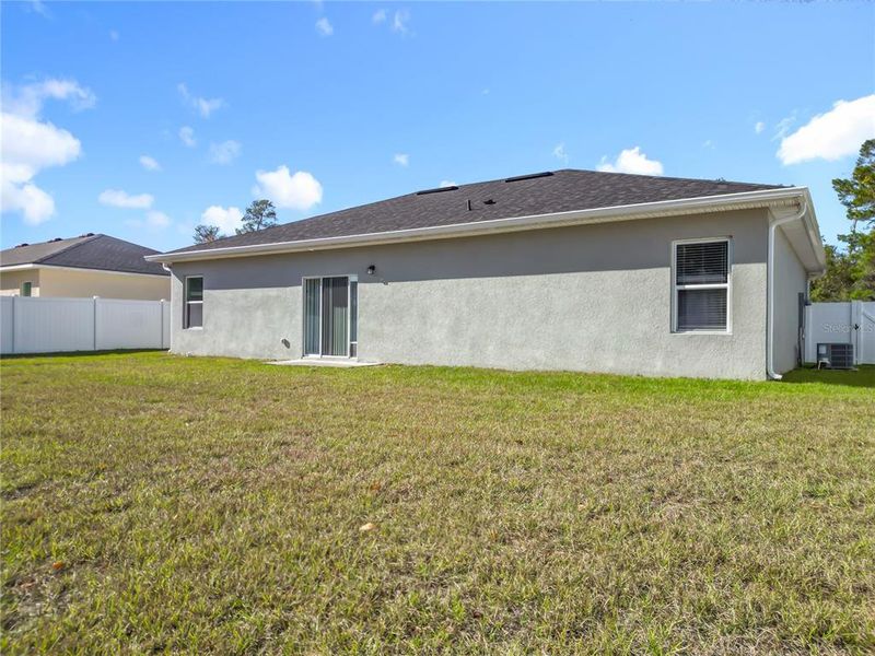Exterior details and patio area of a home in , Ocala (Image 21).
