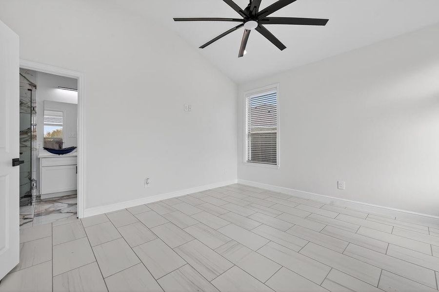 Spacious, unfurnished interior of a new home in , Gun Barrel City (Image 14). Spacious, unfurnished interior of a new home in , Gun Barrel City (Image 14).