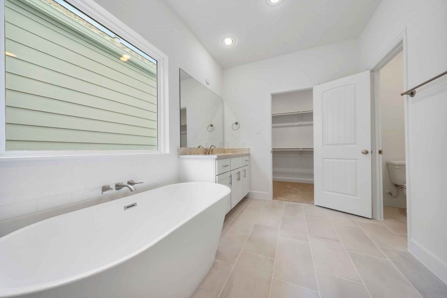 Representative furnished interior of a home built from the Amsterdam by Sandcastle Homes in Montrose, Houston (Image 11). Representative furnished interior of a home built from the Amsterdam by Sandcastle Homes in Montrose, Houston (Image 11).