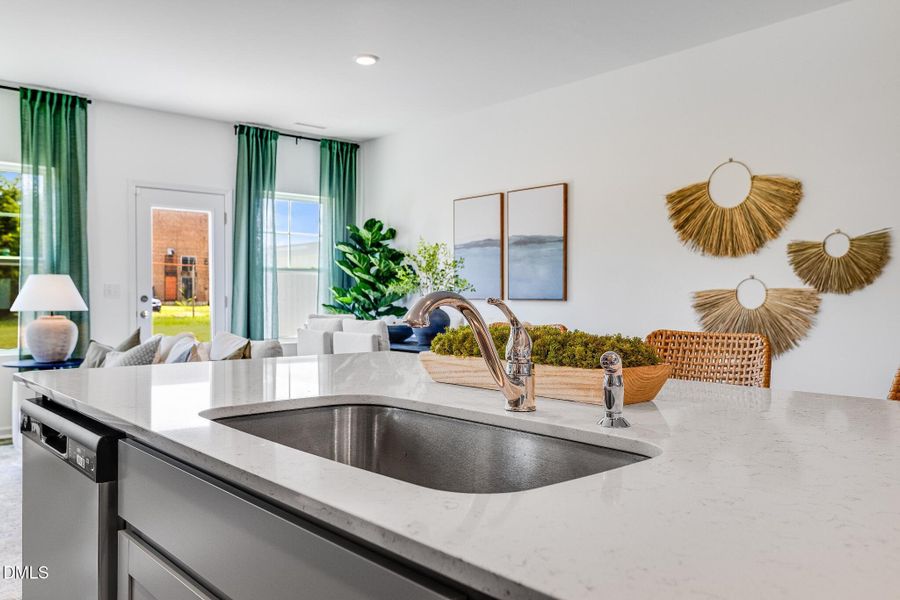 SUN_LawsonTownes_Pic_866Pilot_20