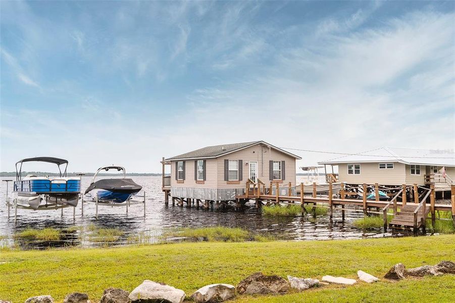 Seller's jetboat & lift Seller's jetboat & lift