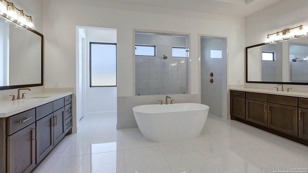 Furnished interior view inside a new home in George's Ranch Acre, Boerne (Image 13).