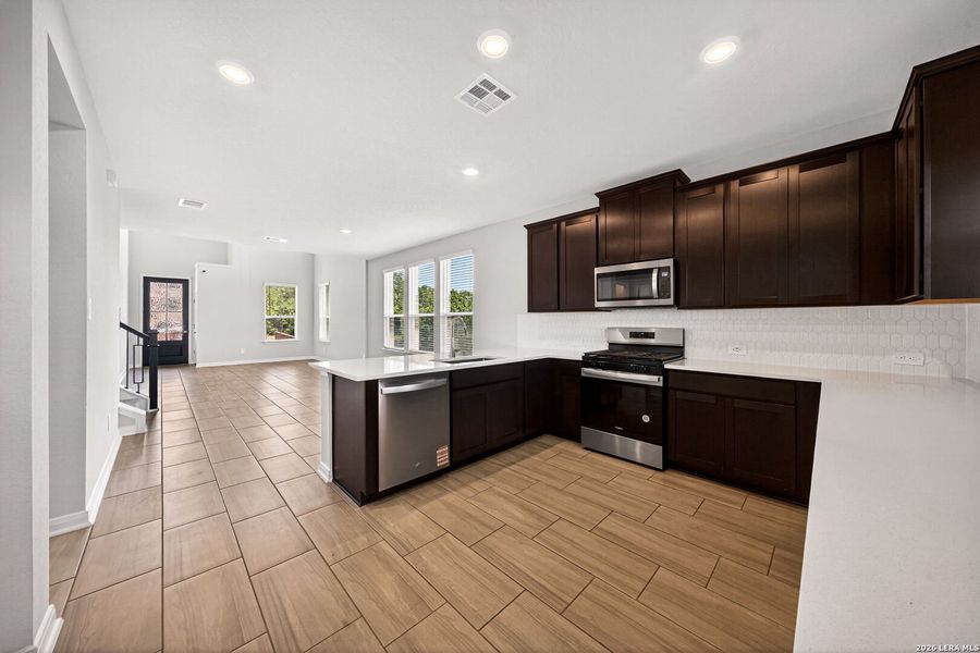 Furnished interior view inside a new home in Thomas Pond, San Antonio (Image 16).