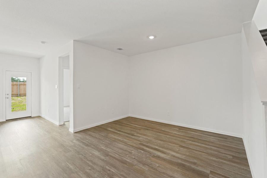 Spacious, unfurnished interior of a new home in Grand Pines, Magnolia (Image 16).