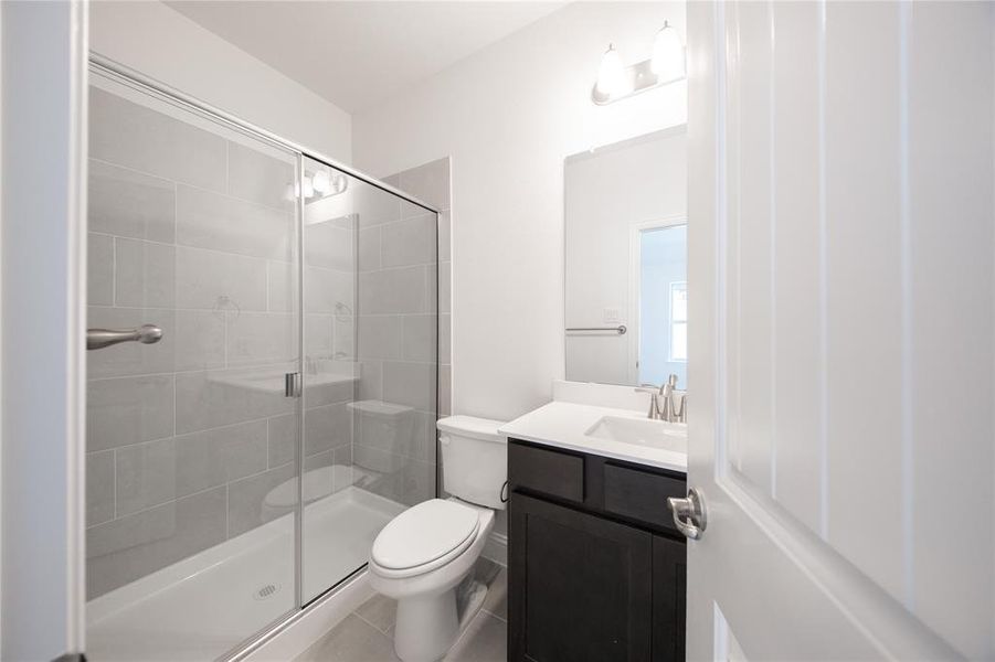 Furnished interior view inside a new home in Valencia on the Lake: Valencia 50s, Little Elm (Image 9). Furnished interior view inside a new home in Valencia on the Lake: Valencia 50s, Little Elm (Image 9).