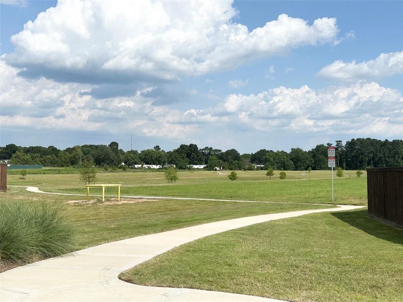Image 8 of a home in Colony at Pinehurst.