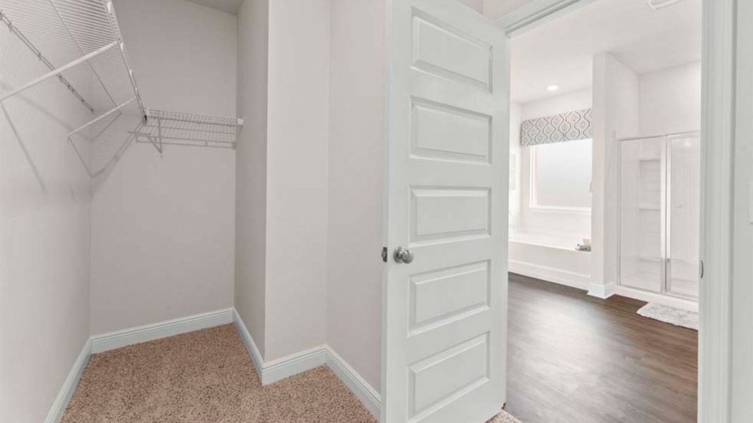 Spacious, unfurnished interior of a new home in Liberty, Panama City (Image 21).