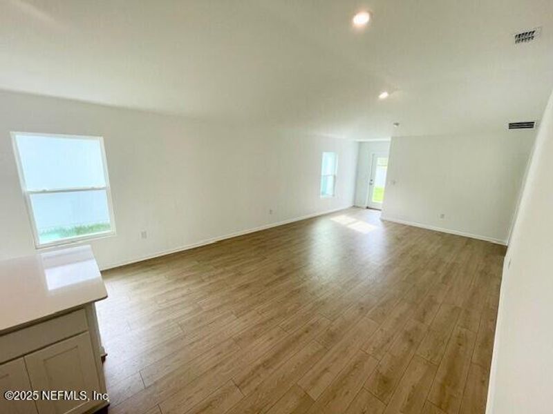 Spacious, unfurnished interior of a new home in Grand Reserve, Bunnell (Image 60).