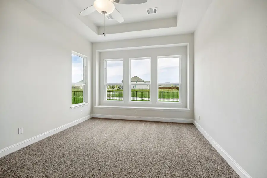 Spacious, unfurnished interior of a new home in Oaks of North Grove, Waxahachie (Image 48). Spacious, unfurnished interior of a new home in Oaks of North Grove, Waxahachie (Image 48).