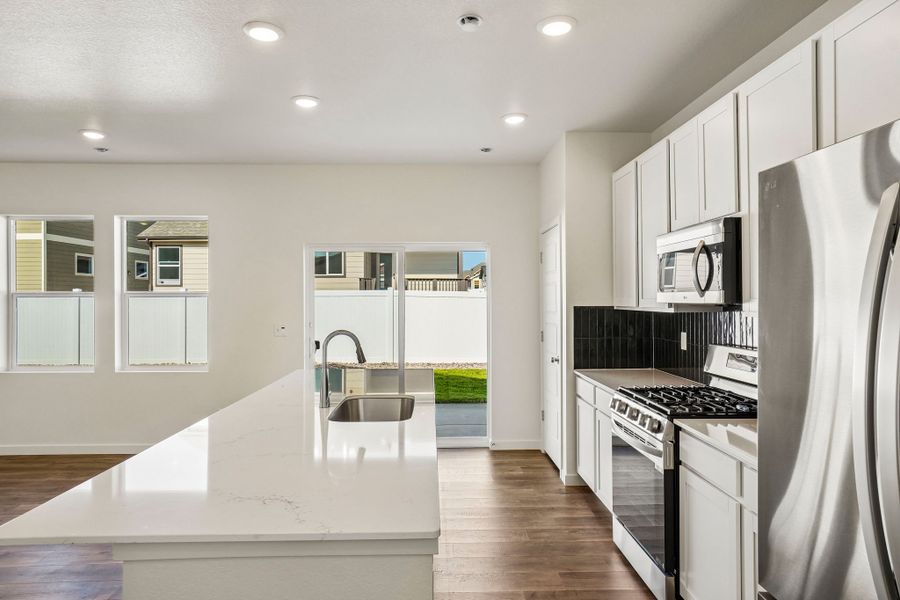 Furnished interior view inside a new home in Union Colony West, Greeley (Image 34).