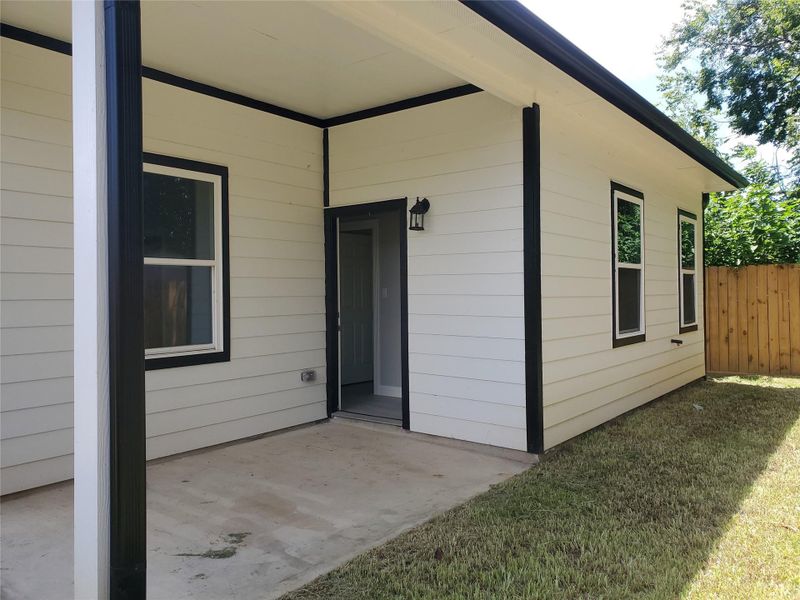 Exterior details and patio area of a home in , Texas City (Image 3). Exterior details and patio area of a home in , Texas City (Image 3).