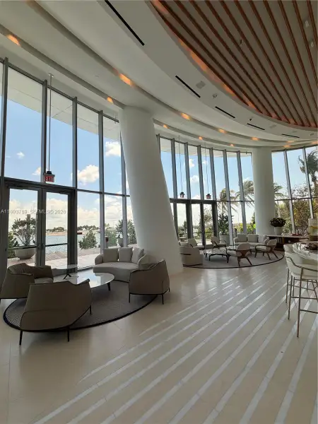 Community amenities in , Miami (Image 11). Community amenities in , Miami (Image 11).