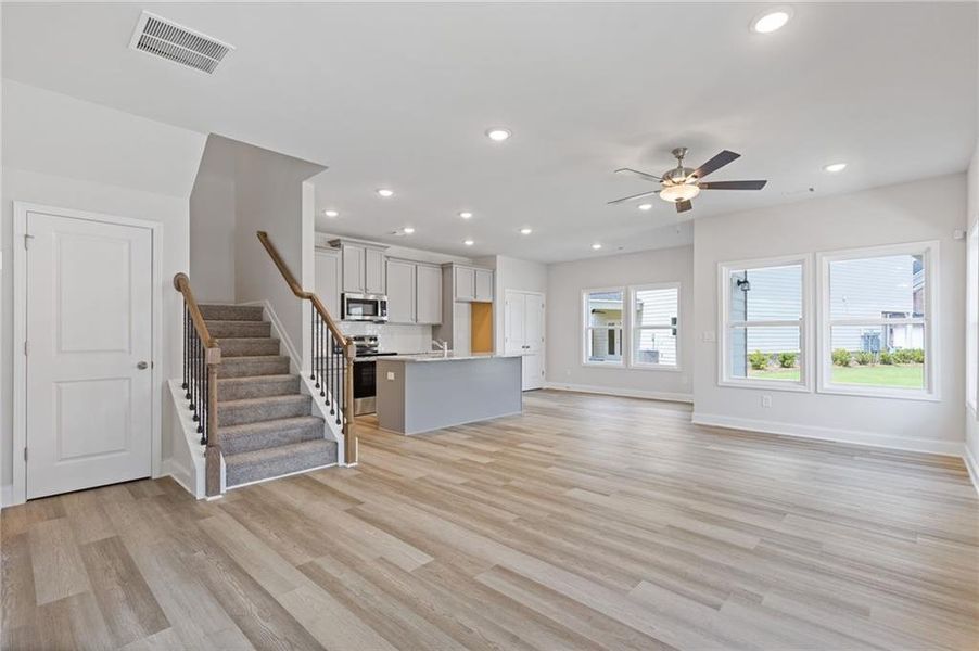 Spacious, unfurnished interior of a new home in , Dacula (Image 8).