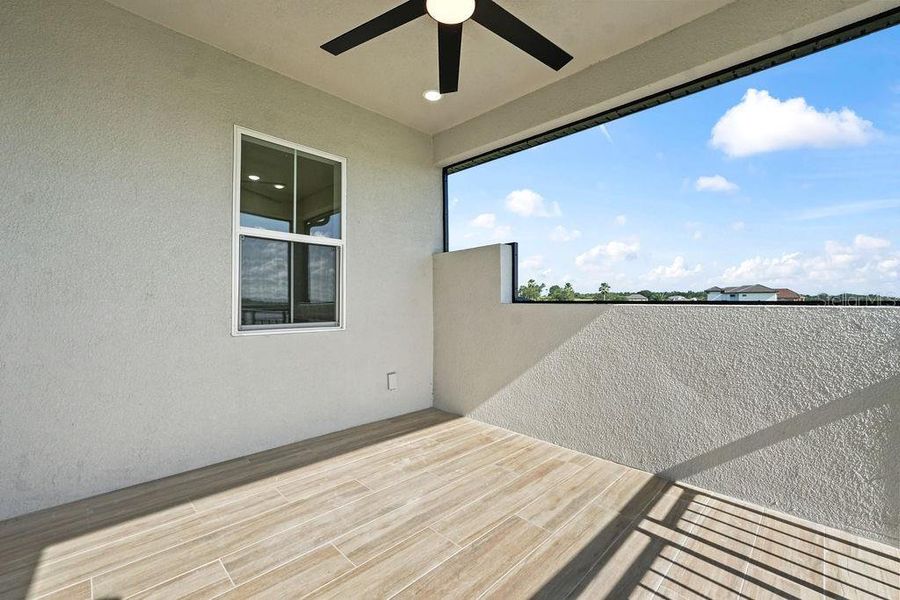Spacious, unfurnished interior of a new home in , Lake Alfred (Image 32).