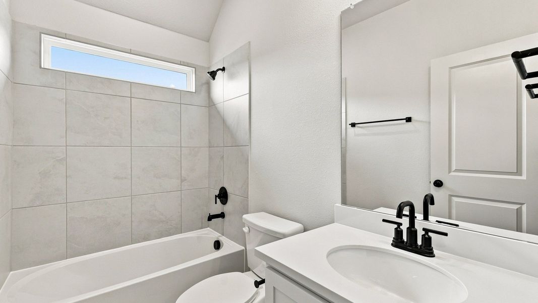Furnished interior view inside a new home in Taylor Estates, Corinth (Image 12).