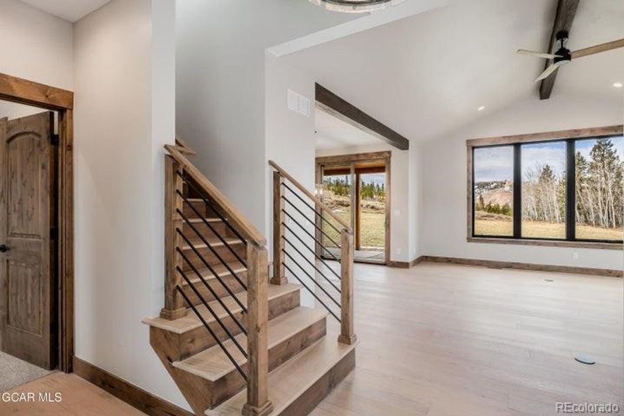 Spacious, unfurnished interior of a new home in , Granby (Image 37).