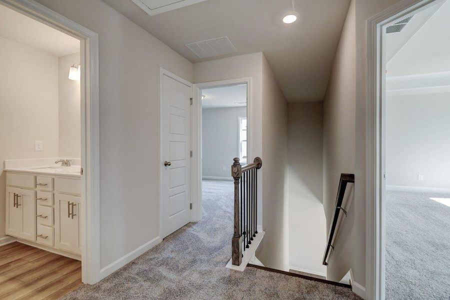 Spacious, unfurnished interior of a new home in Summerlin, Winder (Image 15).