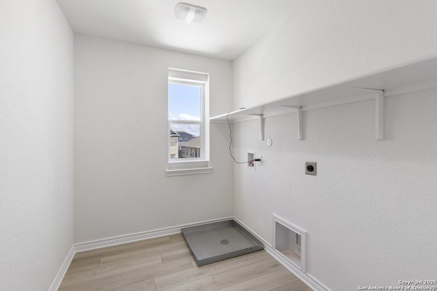 Spacious, unfurnished interior of a new home in Woodside Farms, Seguin (Image 23). Spacious, unfurnished interior of a new home in Woodside Farms, Seguin (Image 23).