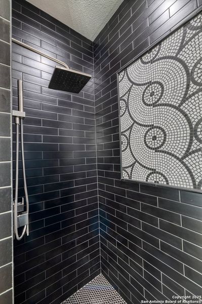 Image 38 of a home in .