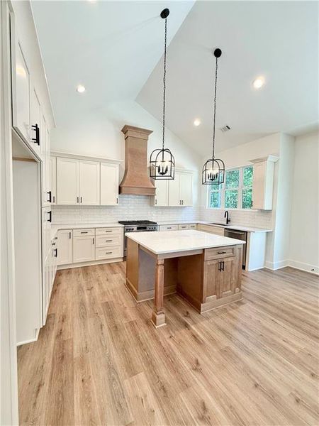 Furnished interior view inside a new home in , Dallas (Image 11).