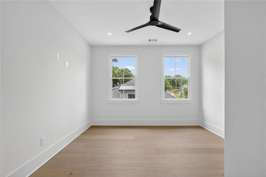 Spacious, unfurnished interior of a new home in , Roswell (Image 41).