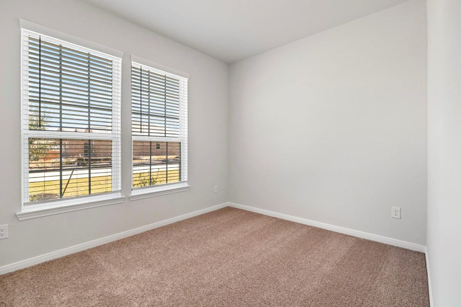 Spacious, unfurnished interior of a new home in Freeman Ranch, Katy (Image 12).