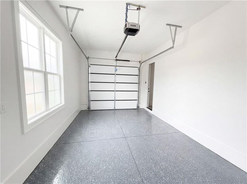 Spacious, unfurnished interior of a new home in , Bethlehem (Image 23).