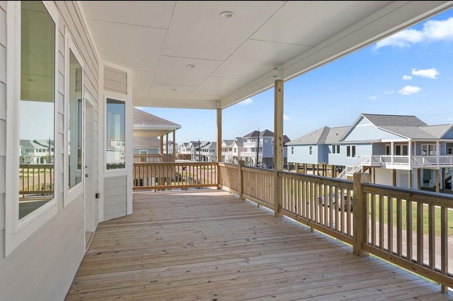 Exterior details and patio area of a home in , Galveston (Image 19).