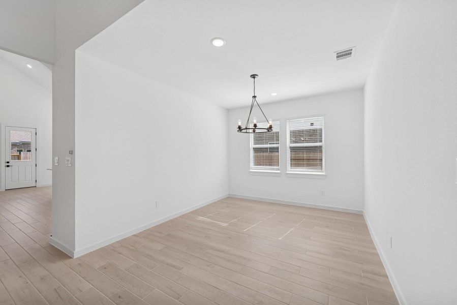 Elegant dining room (*Photo not of actual home and used for illustration purposes only.)