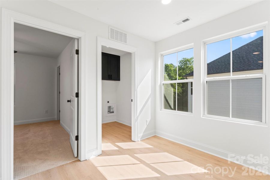 Spacious, unfurnished interior of a new home in , Harrisburg (Image 25).