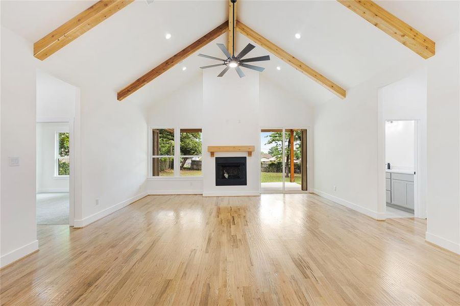 Spacious, unfurnished interior of a new home in , Kennedale (Image 14).