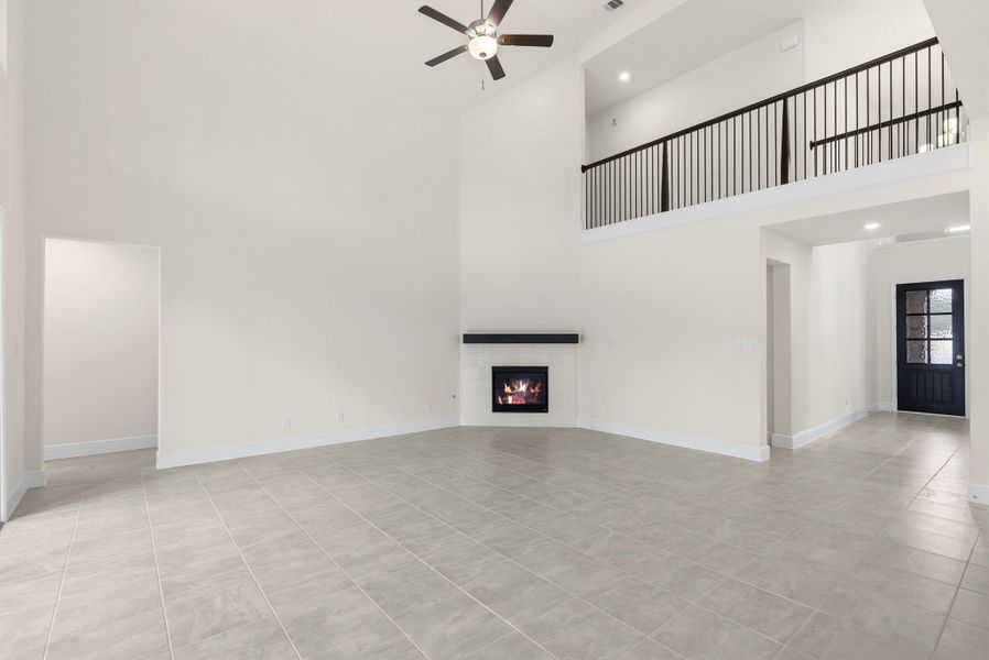 Spacious, unfurnished interior of a new home in Colton, Montgomery (Image 20).