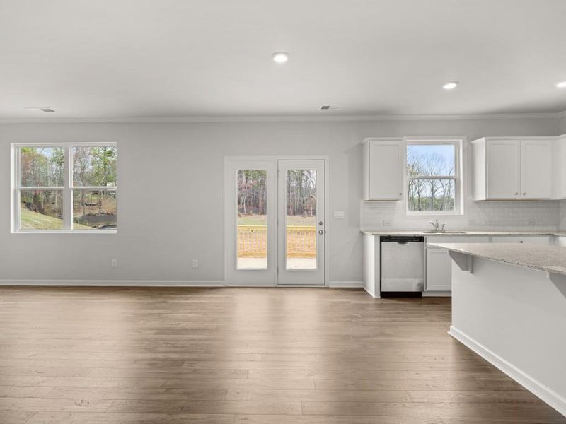 Spacious, unfurnished interior of a new home in Thompson Ridge, Dallas (Image 37). Spacious, unfurnished interior of a new home in Thompson Ridge, Dallas (Image 37).